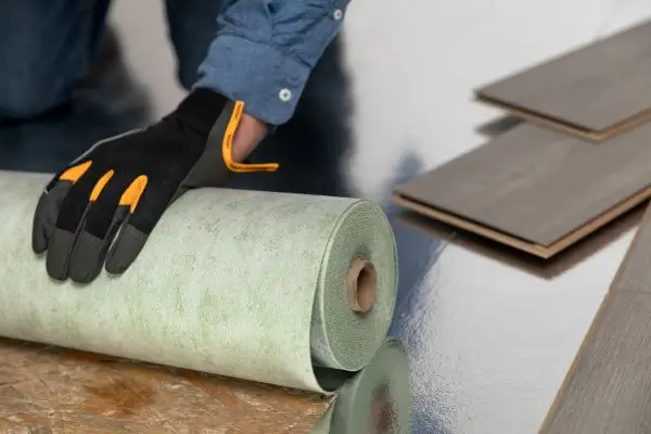 installing underlayment for laminate flooring
