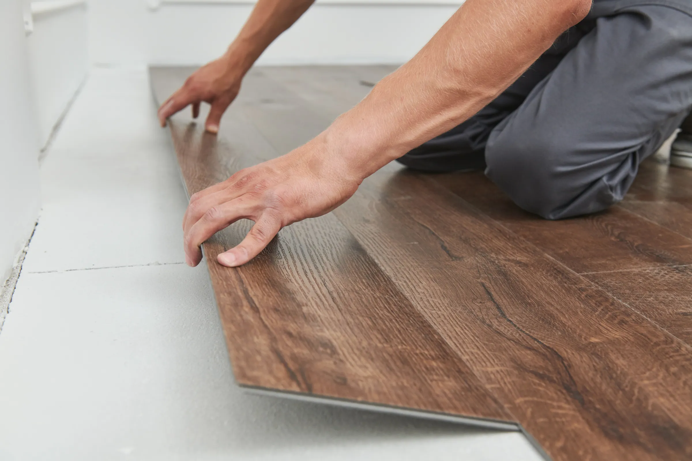 Loose Lay Vinyl Plank Flooring – Pros and Cons [Updated]