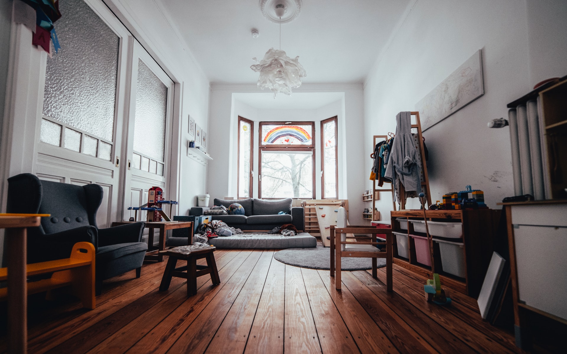Family-friendly hardwood flooring in an Austin, TX home