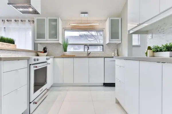 How to Polish Porcelain Tile Floors